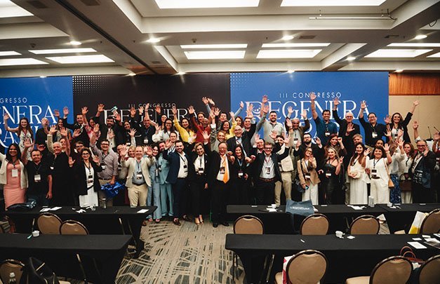 Auditório completo do Congresso Regenera Brasil